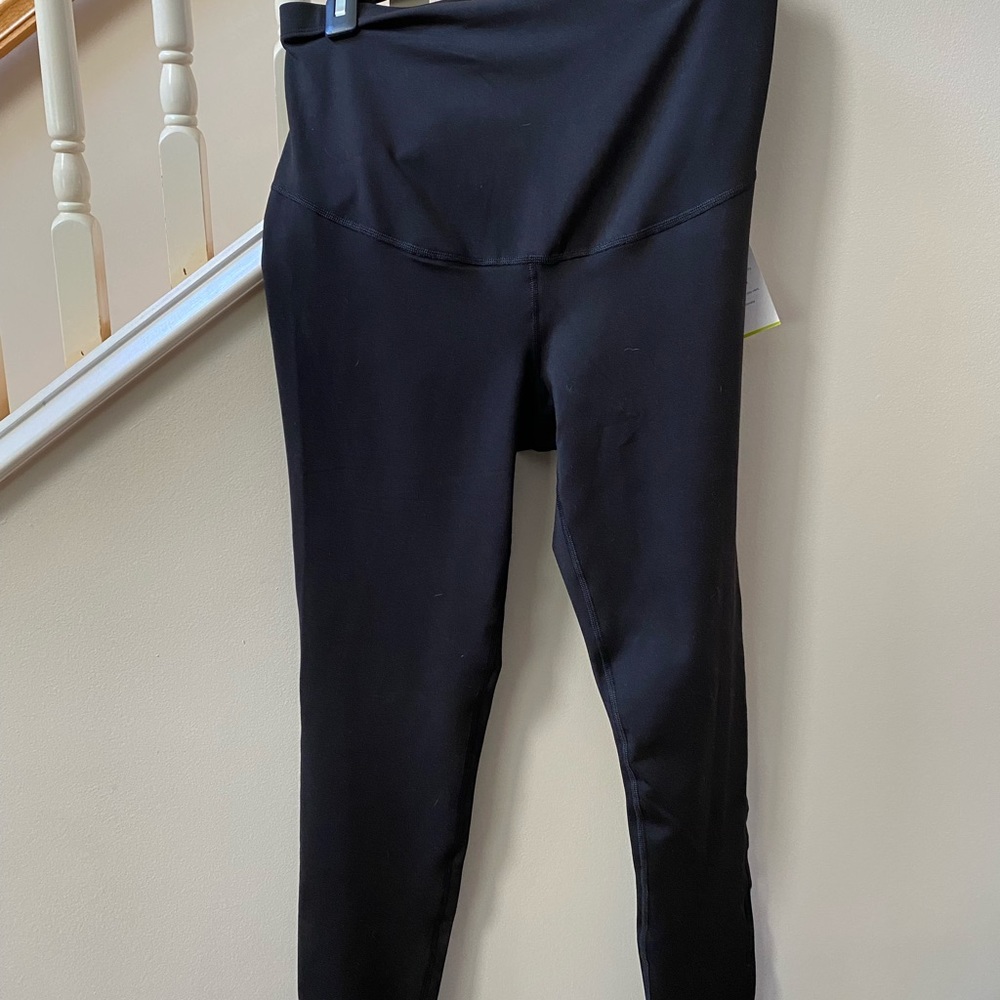 OLD NAVY Elevate Leggings Black Full Panel Maternity Size M